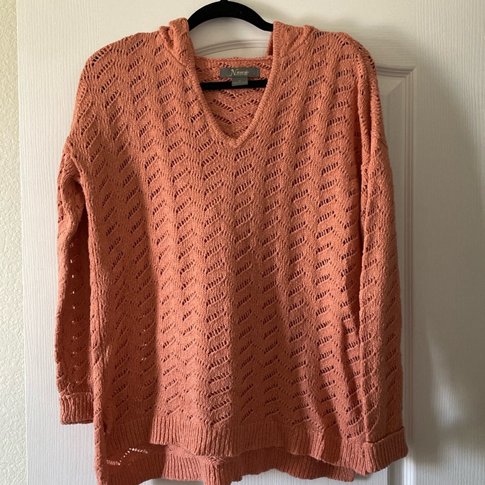 Hooded lightweight sweater